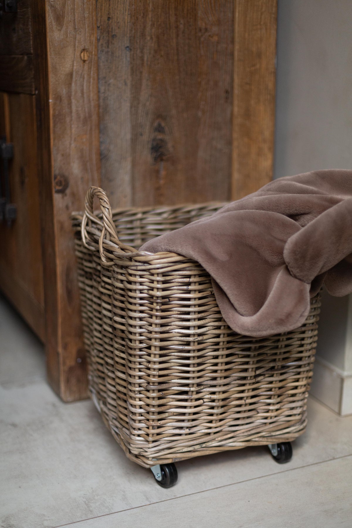 Rolling Rattan Storage Basket – Handwoven Kubu Grey